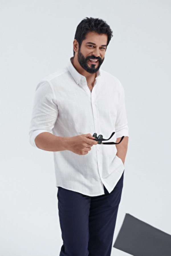 Altınyıldız Classics Erkek Beyaz Tailored Slim Fit Dar Kesim Düğmeli Yaka Keten Görünümlü %100 Pamuk Flamlı Gömlek