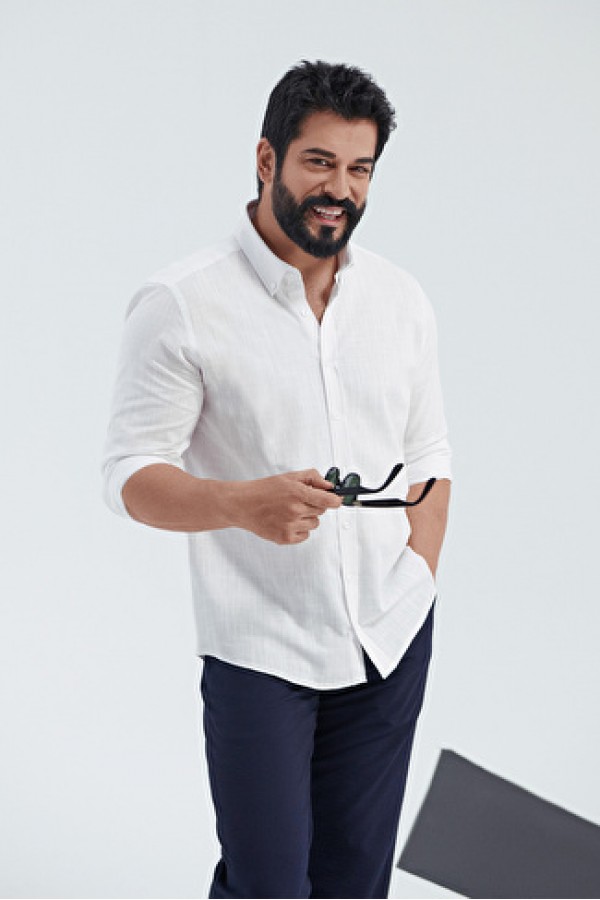 Altınyıldız Classics Erkek Beyaz Tailored Slim Fit Dar Kesim Düğmeli Yaka Keten Görünümlü %100 Pamuk Flamlı Gömlek