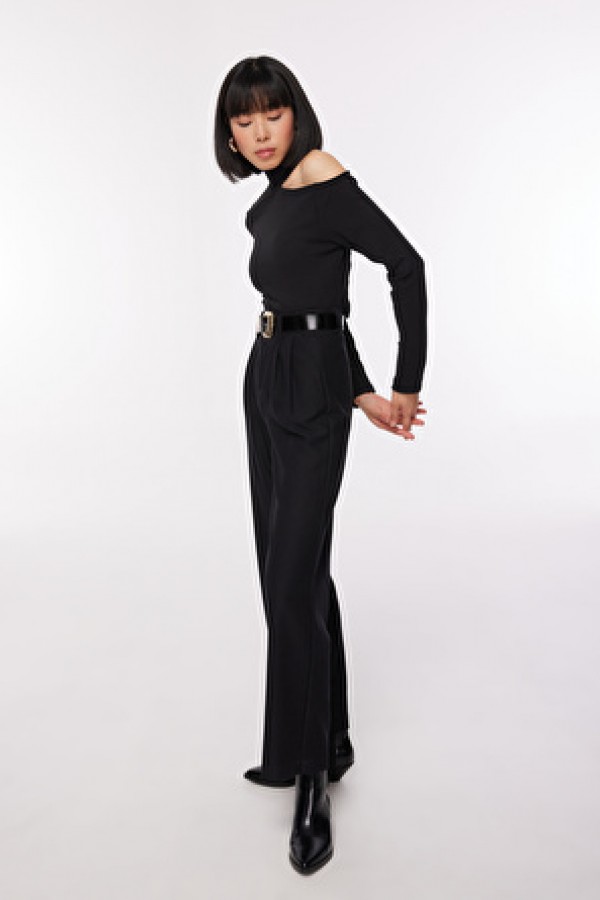 Black On Black Yarım Balıkçı Yaka Düz Siyah Kadın Bluz