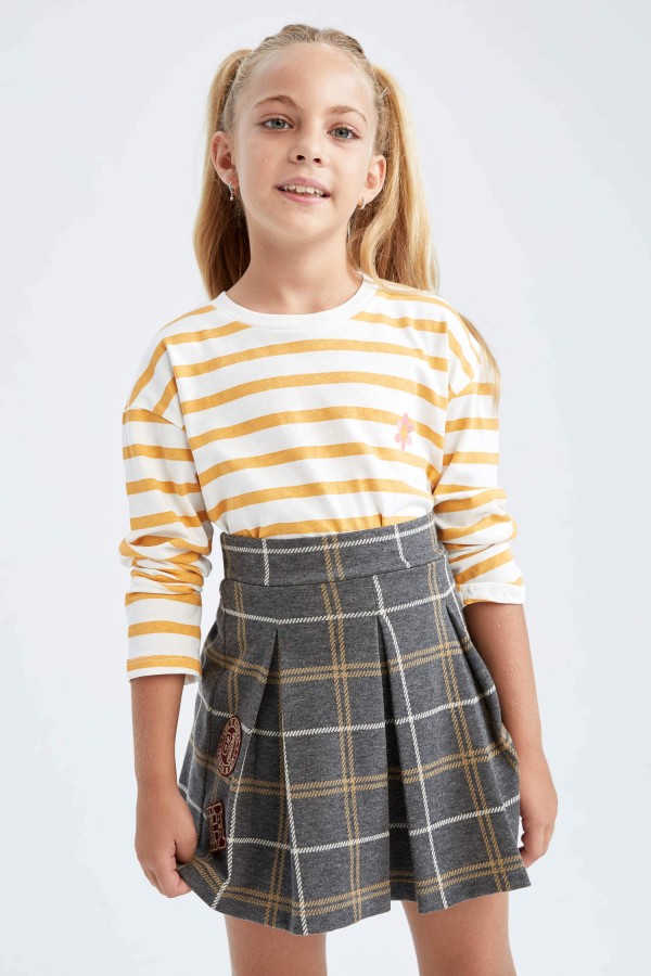 Kız Çocuk Bisiklet Yaka Desenli Uzun Kollu Tişört